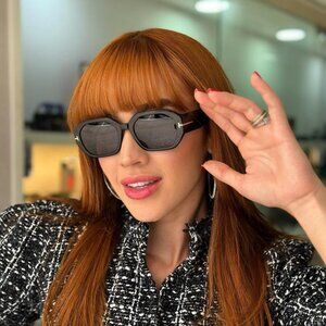 Tom Ford Veronique-02 FT0917 01A Black Rectangle Sunglasses